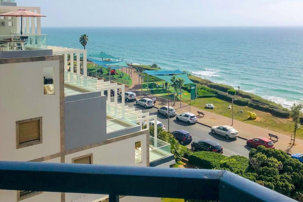 Royal Aparatment On The Sea , Blvd Nitza 34 Netanja Exterior foto