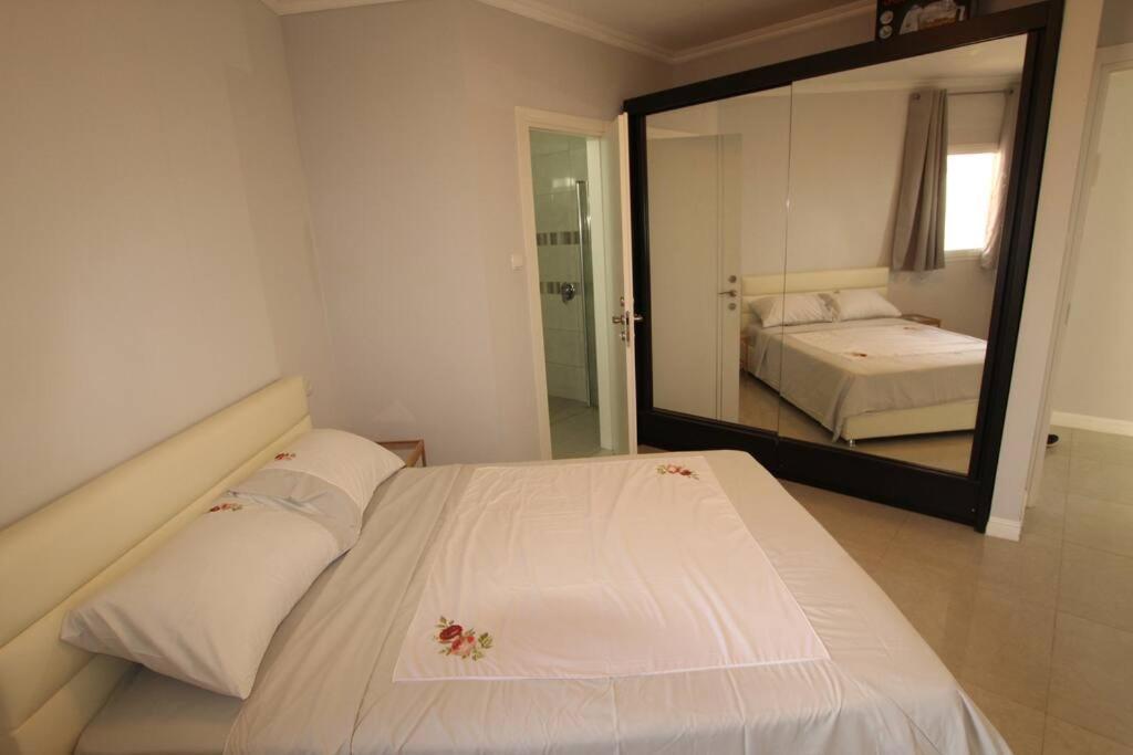 Royal Aparatment On The Sea , Blvd Nitza 34 Netanja Exterior foto